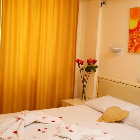 Avisos And Otel